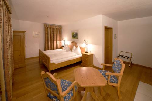 Imagen de la habitación del Hotel Romantik Zu Den Drei Sternen. Foto 14