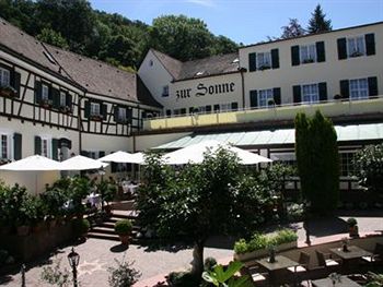 Imagen de los exteriores del Hotel Romantik Zur Sonne. Foto 6