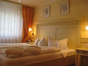 Imagen de la habitación del Hotel Romantik Zur Sonne. Foto 2