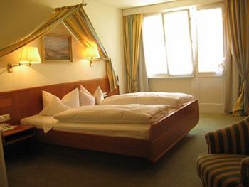 Imagen de la habitación del Hotel Romantik Zur Sonne. Foto 4