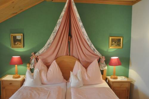 Imagen de la habitación del Hotel Romantikhotel Almtalhof. Foto 12