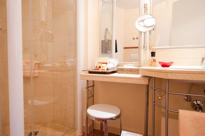 Imagen de la habitación del Hotel Romantischer Winkel Roligio and Wellness Resort. Foto 13