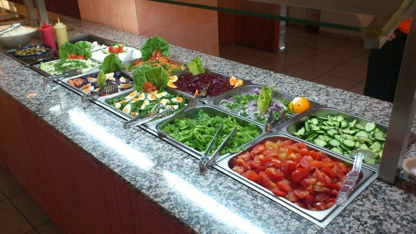 Imagen del bar/restaurante del Hotel Romantza Mare. Foto 3