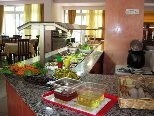 Imagen del bar/restaurante del Hotel Romantza Mare. Foto 5