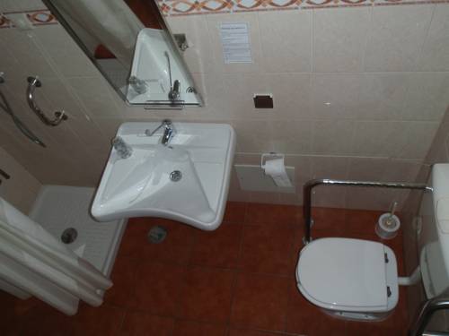 Imagen de la habitación del Hotel Romba. Foto 4