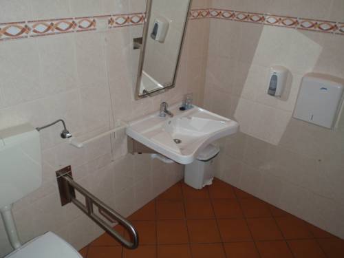 Imagen de la habitación del Hotel Romba. Foto 5