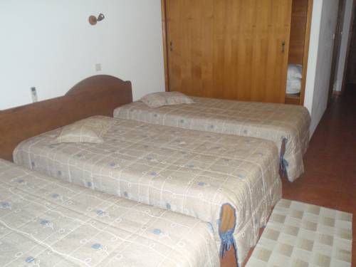 Imagen de la habitación del Hotel Romba. Foto 9