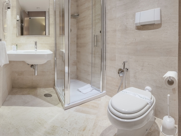 Imagen de la habitación del Hotel Rome Airport Fiumicino. Foto 6