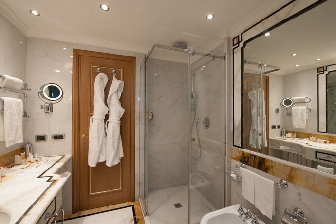 Imagen de la habitación del Hotel Rome Cavalieri, A Waldorf Astoria. Foto 3