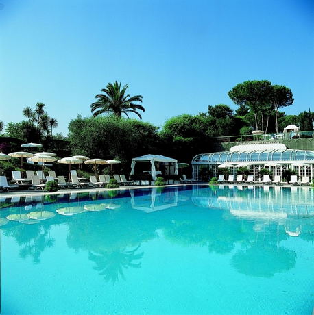 Imagen de la piscina del Hotel Rome Cavalieri, A Waldorf Astoria. Foto 15