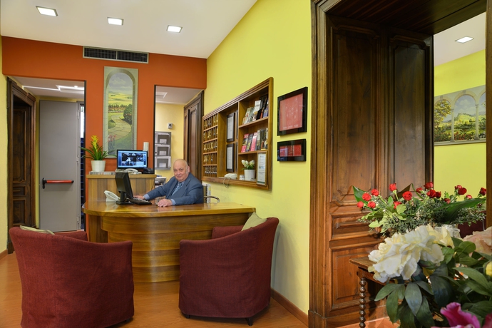 Imagen de los interiores del Hotel Rome Garden. Foto 16