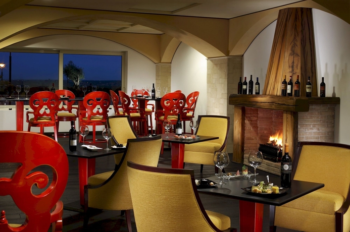 Imagen del bar/restaurante del Hotel Rome Marriott Park. Foto 1