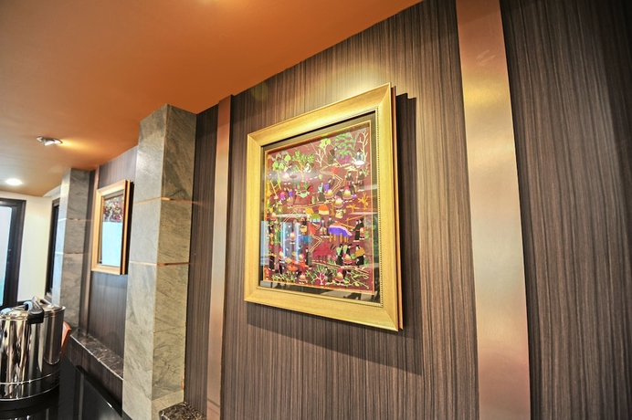Imagen de los interiores del Hotel Romena Grand. Foto 19