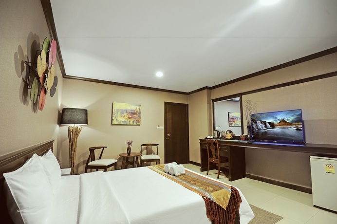 Imagen de la habitación del Hotel Romena Grand. Foto 12