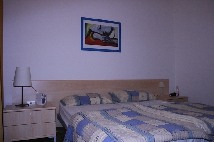 Imagen de la habitación del Hotel Romeo. Foto 12