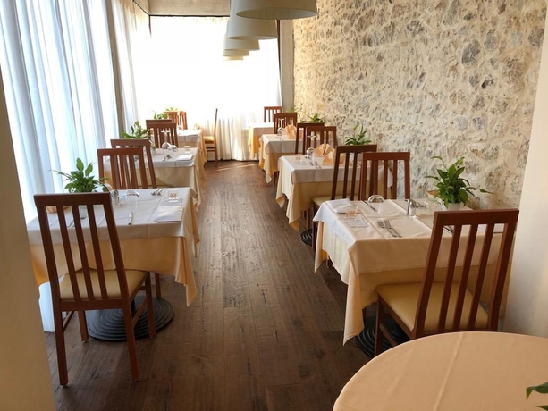 Imagen del bar/restaurante del Hotel Romeo. Foto 4