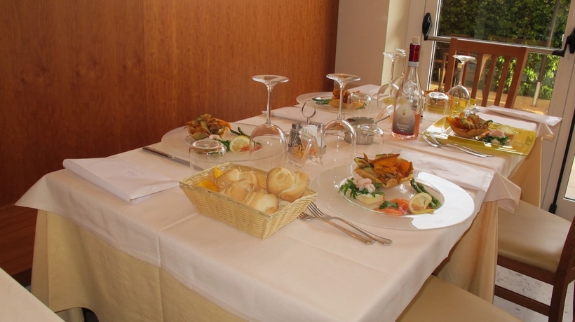 Imagen del bar/restaurante del Hotel Romeo. Foto 6
