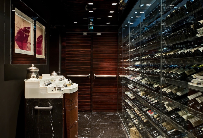 Imagen del bar/restaurante del Hotel Romeo Napoli. Foto 8