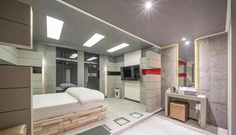 Imagen de la habitación del Hotel RomeoandJuliet. Foto 2