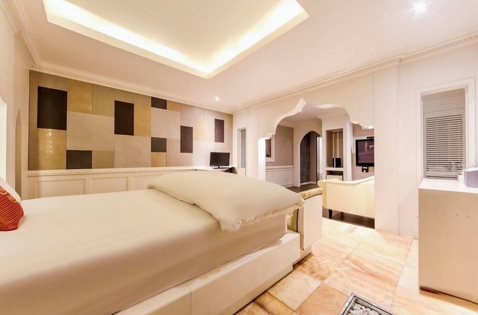 Imagen de la habitación del Hotel RomeoandJuliet. Foto 5