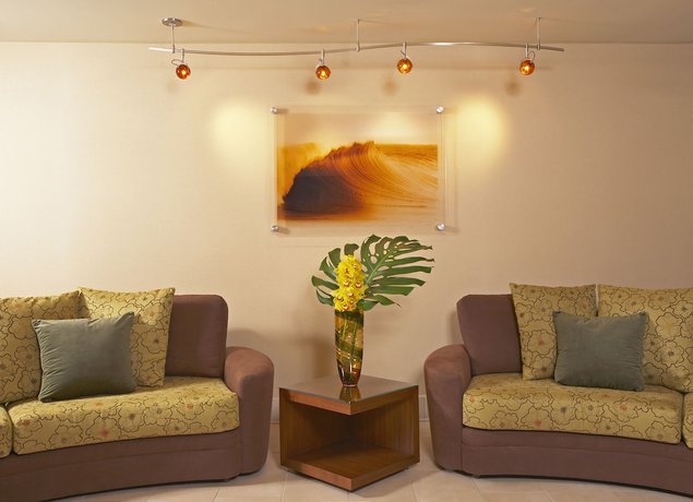 Imagen de los interiores del Hotel Romer House Waikiki. Foto 20