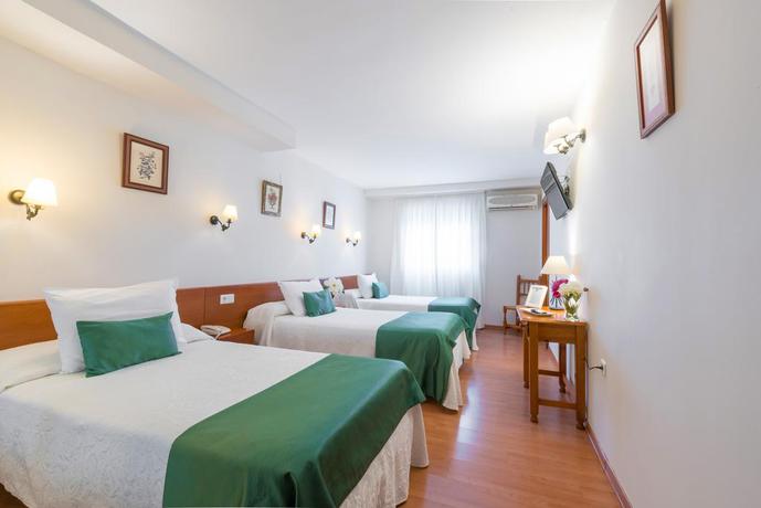 Imagen general del Hotel Romerito, Málaga. Foto 7