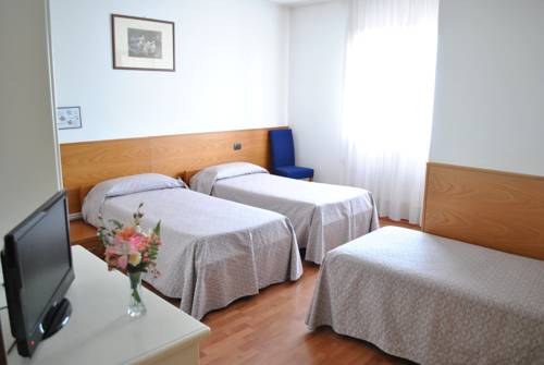 Imagen de la habitación del Hotel Rometta. Foto 10