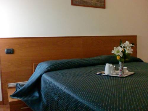 Imagen de la habitación del Hotel Rometta. Foto 14