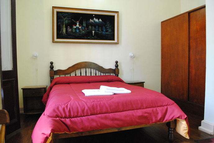 Imagen de la habitación del Hotel Romi. Foto 8