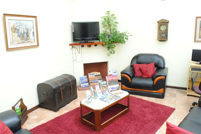 Imagen de los interiores del Hotel Romi. Foto 14