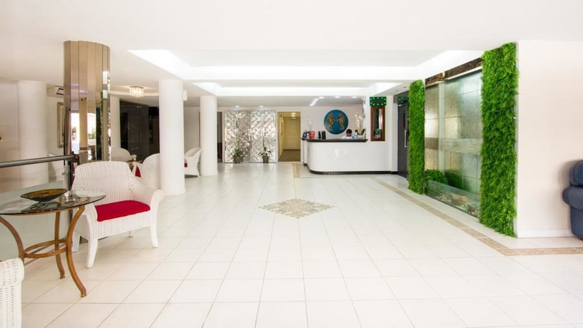 Imagen de los interiores del Hotel Romimar. Foto 13