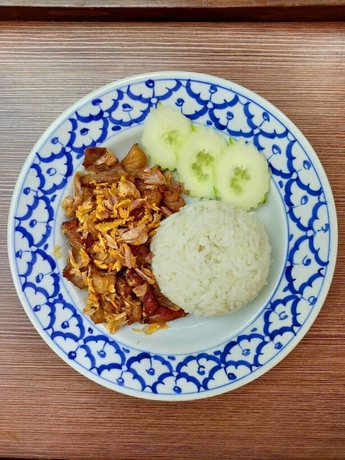 Imagen del bar/restaurante del Hotel Rommai Greenpark Lampang. Foto 4