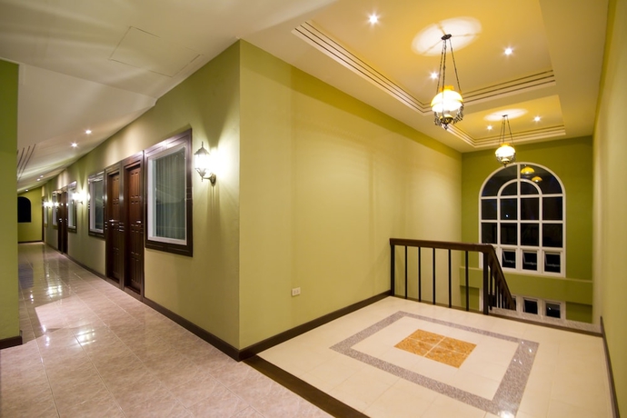 Imagen de los interiores del Hotel Rommai Greenpark Lampang. Foto 19