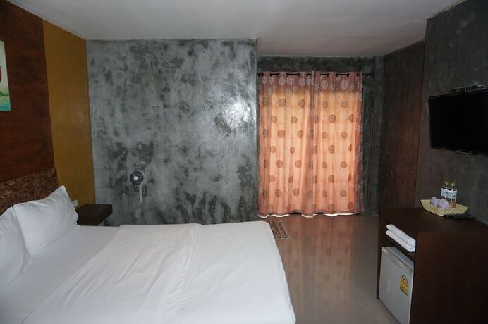 Imagen de la habitación del Hotel Rommai Plai Tawan Trang. Foto 20