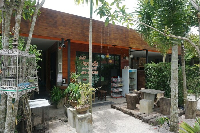 Imagen general del Hotel Rommai Plai Tawan Trang. Foto 18