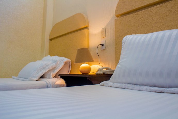 Imagen de la habitación del Hotel Romo. Foto 10