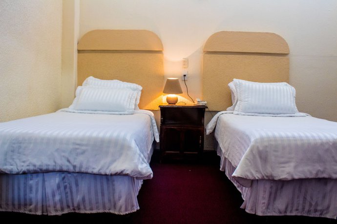 Imagen de la habitación del Hotel Romo. Foto 16