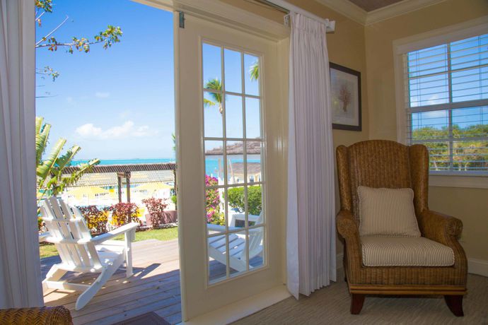 Imagen de los interiores del Hotel Romora Bay Resort and Marina. Foto 14
