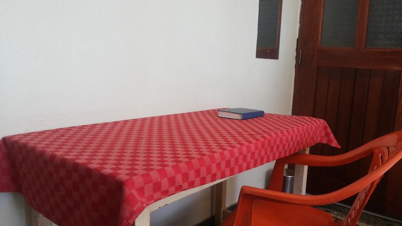 Imagen de la habitación del Hotel Romu Garden. Foto 2