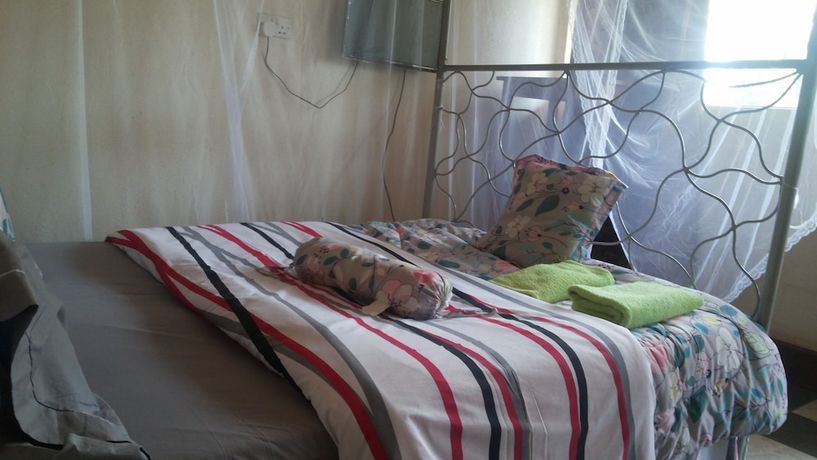 Imagen de la habitación del Hotel Romu Garden. Foto 5