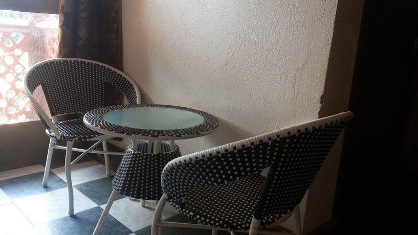 Imagen de la habitación del Hotel Romu Garden. Foto 11