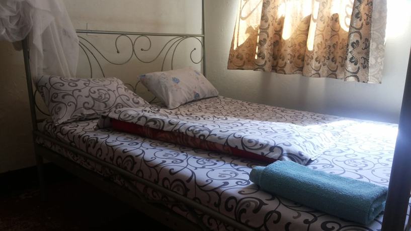 Imagen de la habitación del Hotel Romu Garden. Foto 16