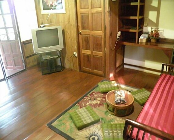 Imagen de la habitación del Hotel Romyen Garden Resort. Foto 15