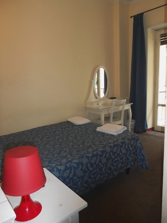Imagen de la habitación del Hotel Rona. Foto 4