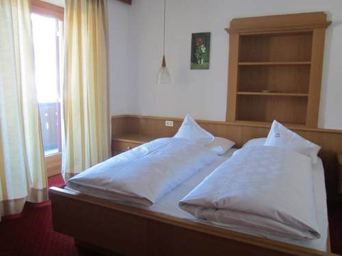 Imagen de la habitación del Hotel Ronce. Foto 3