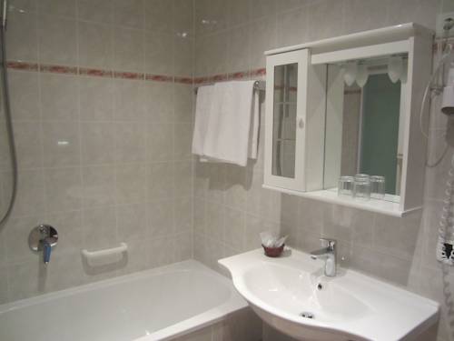 Imagen de la habitación del Hotel Ronce. Foto 5