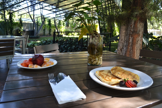 Imagen del bar/restaurante del Hotel Ronda Minerva. Foto 13