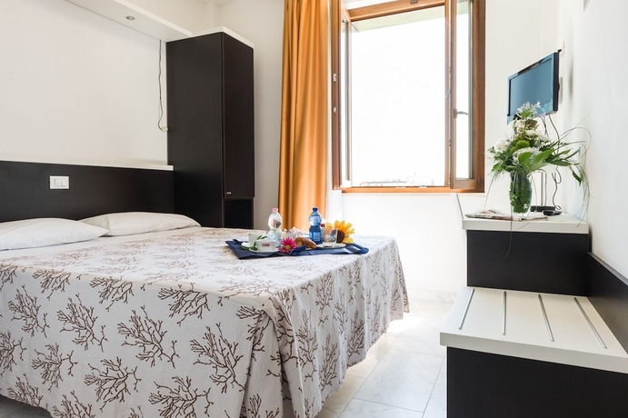 Imagen de la habitación del Hotel Rondine. Foto 12