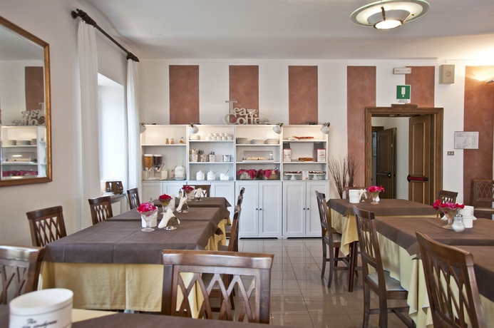 Imagen del bar/restaurante del Hotel Rond&ograve;, Acqui Terme. Foto 3
