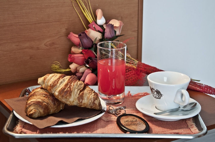 Imagen del bar/restaurante del Hotel Rondò. Foto 8